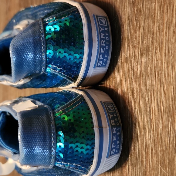Sperry Sequined Sneakers - Size 6.5 women's - Picture 3 of 8